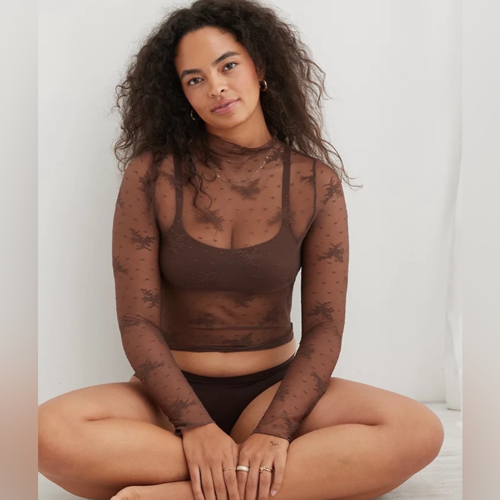 (NWT) Aerie | Level Up Lace Layering T-Shirt in Relic